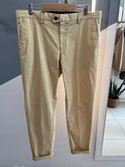 Men's stretch chino trousers in a neutral colour