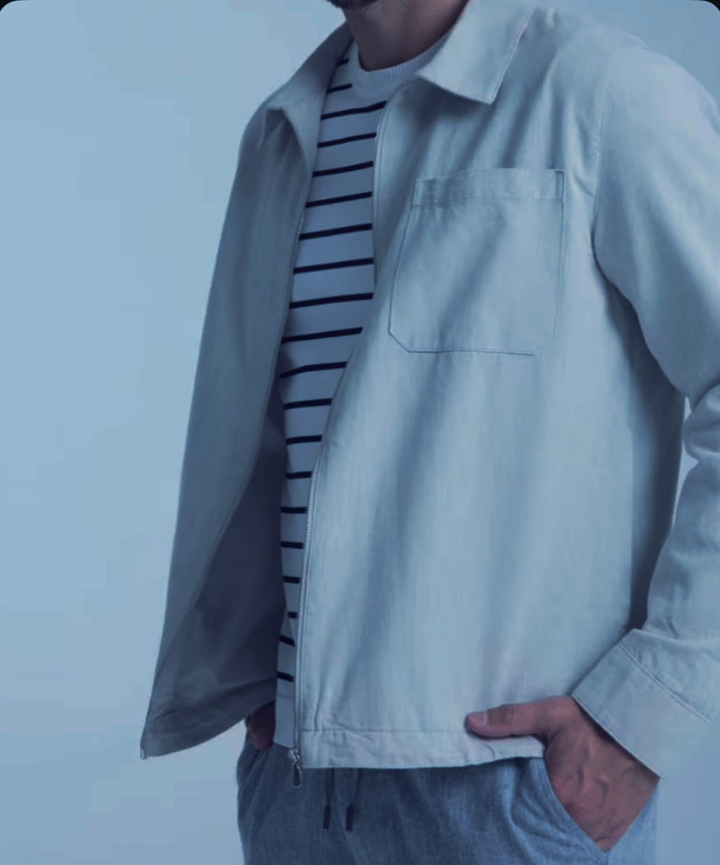 Ανδρικό overshirt από βισκόζ σε απαλό γαλάζιο, με φερμουάρ
